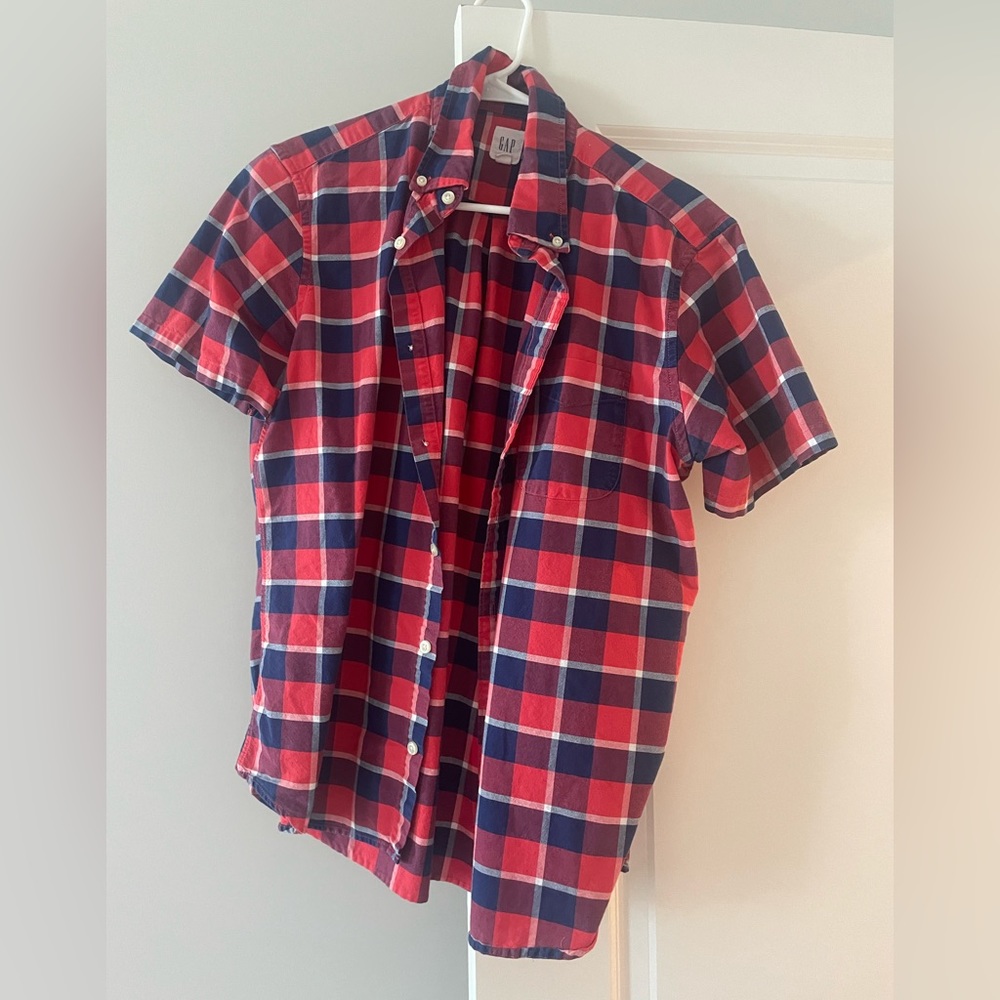 Men’s Gap short sleeve button down